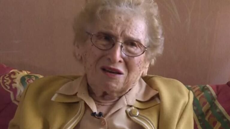 Falleció a los 106 años Rosa Tarlovsky de Roisinblit, vicepresidenta de Abuelas de Plaza de Mayo