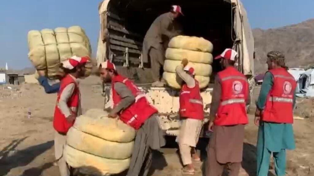 Prohibición laboral a las mujeres dificulta el trabajo humanitario en Afganistán