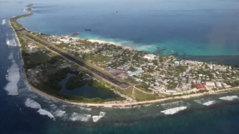 "No queremos que se convierta en un recuerdo": Tuvalu acude a la Unesco por peligro de extinción