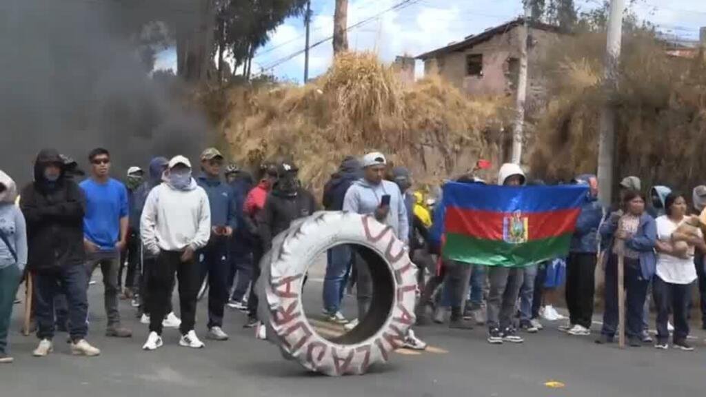 Manifestaciones, incendios y enfrentamientos en Ecuador por la reducción de subsidios al diésel
