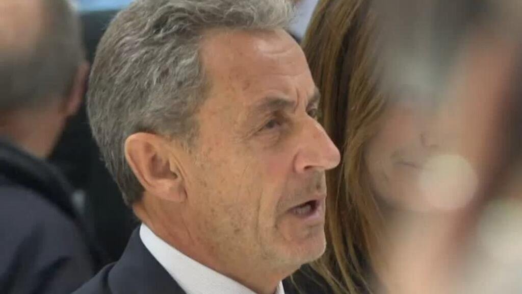 Políticos y ciudadanos franceses reaccionan a condena de Nicolas Sarkozy