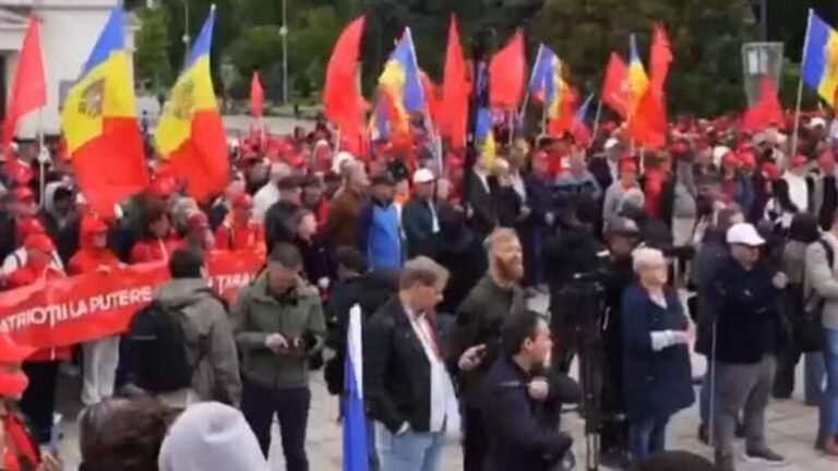 Moldavia vota entre acercarse a la Unión Europea o reforzar vínculos con Rusia