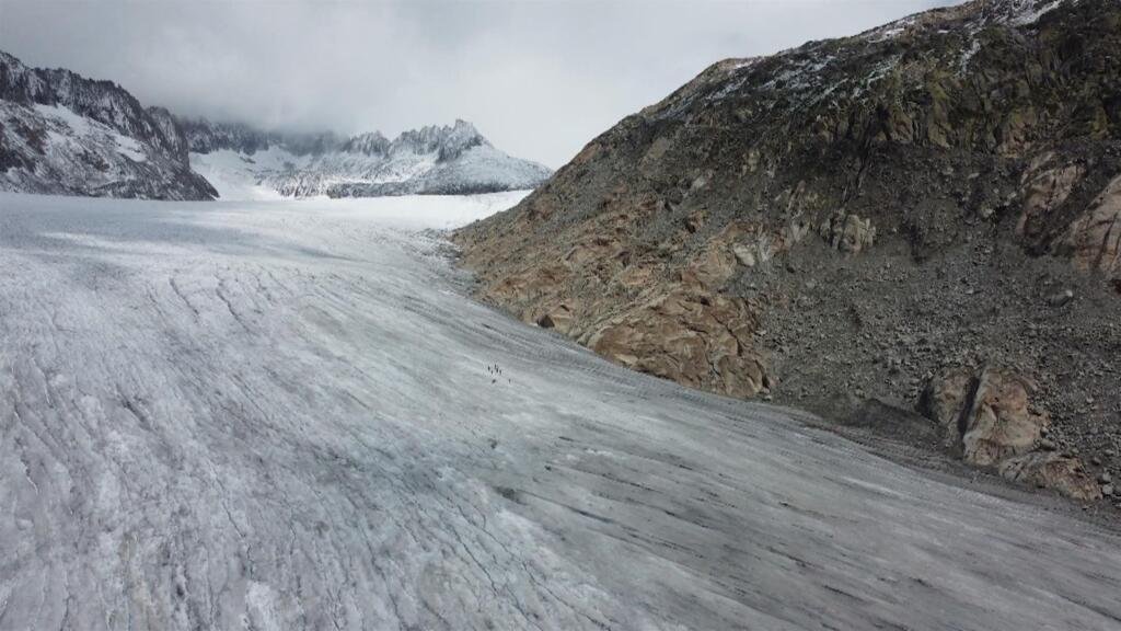 En Suiza, el deshielo de los glaciares amenaza a pueblos y habitantes