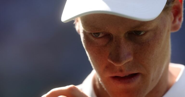 Jannik Sinner "con el acento de Hitler": escándalo en Italia con un rapero denunciado por dedicarle una polémica rima al tenista