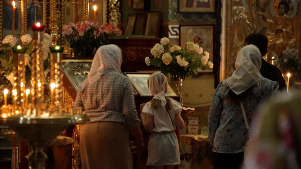 En Ucrania, la guerra por el culto religioso se intensifica