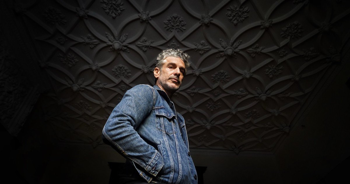 A Leonardo Sbaraglia lo salva hacer yoga porque no puede descansar: este año filmó en Francia, España y México y pronto hará teatro en Madrid