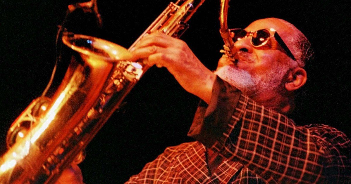 Cumple 95 Sonny Rollins, último artista vivo de la época de oro del jazz: cómo le ganó a la heroína y pasó dos años tocando en un puente