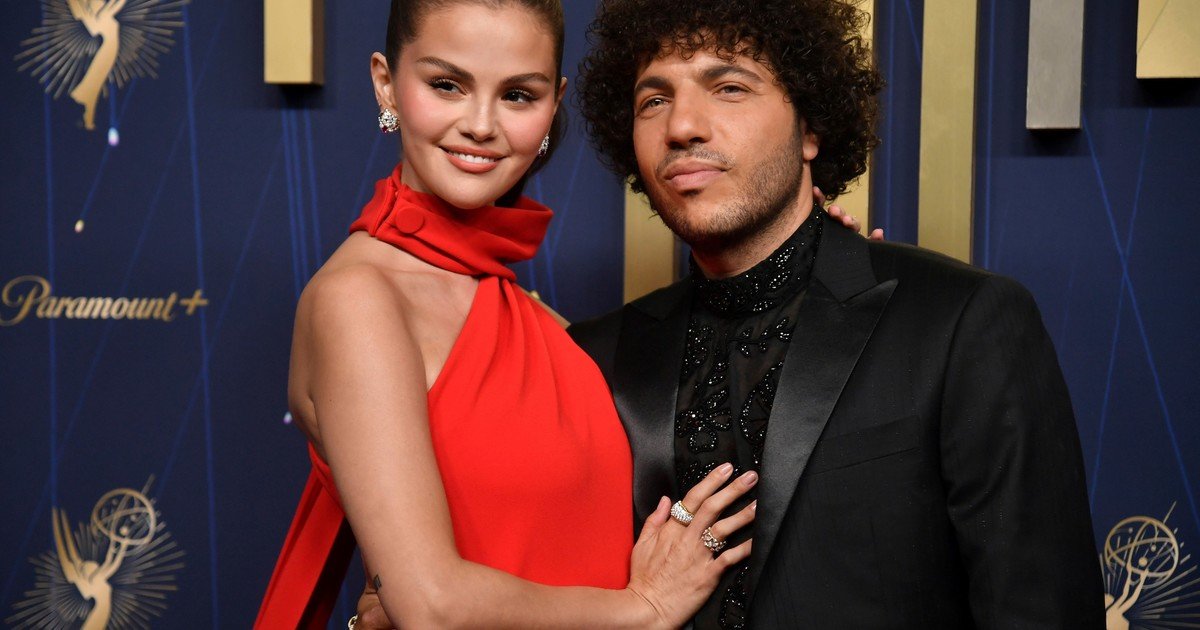 Se casaron Selena Gomez y Benny Blanco: todo sobre su historia de amor y su boda soñada en California