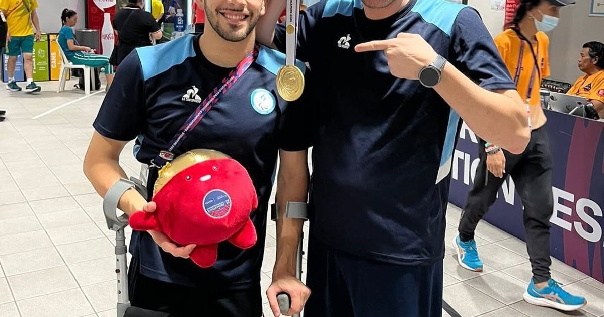 Iñaki Basiloff lo hizo de nuevo: se consagró campeón del Mundial de para-natación en Singapur en una carrera fantástica