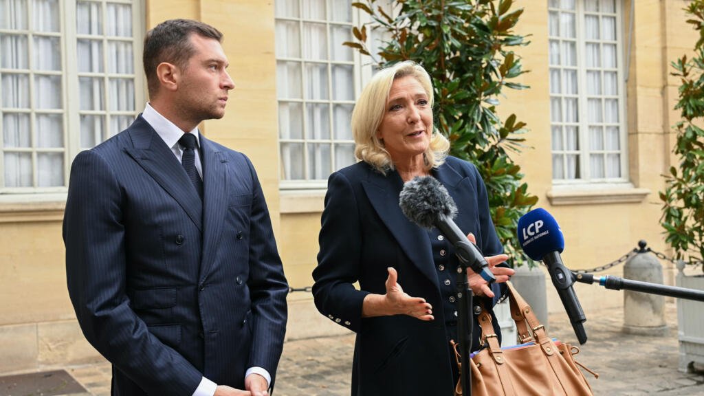 Francia: Le Pen y Bardella exigen elecciones anticipadas tras el fracaso de las negociaciones con Bayrou