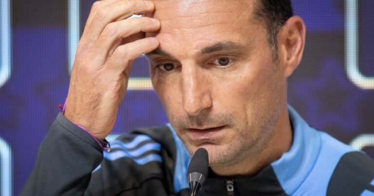 Lionel Scaloni habló del Dibu, Venezuela y su futuro pero todo giró en torno al posible adiós de Messi: "Va a ser un partido especial y emotivo"