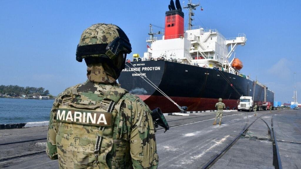 'Huachicol fiscal': la millonaria trama de corrupción al descubierto en México