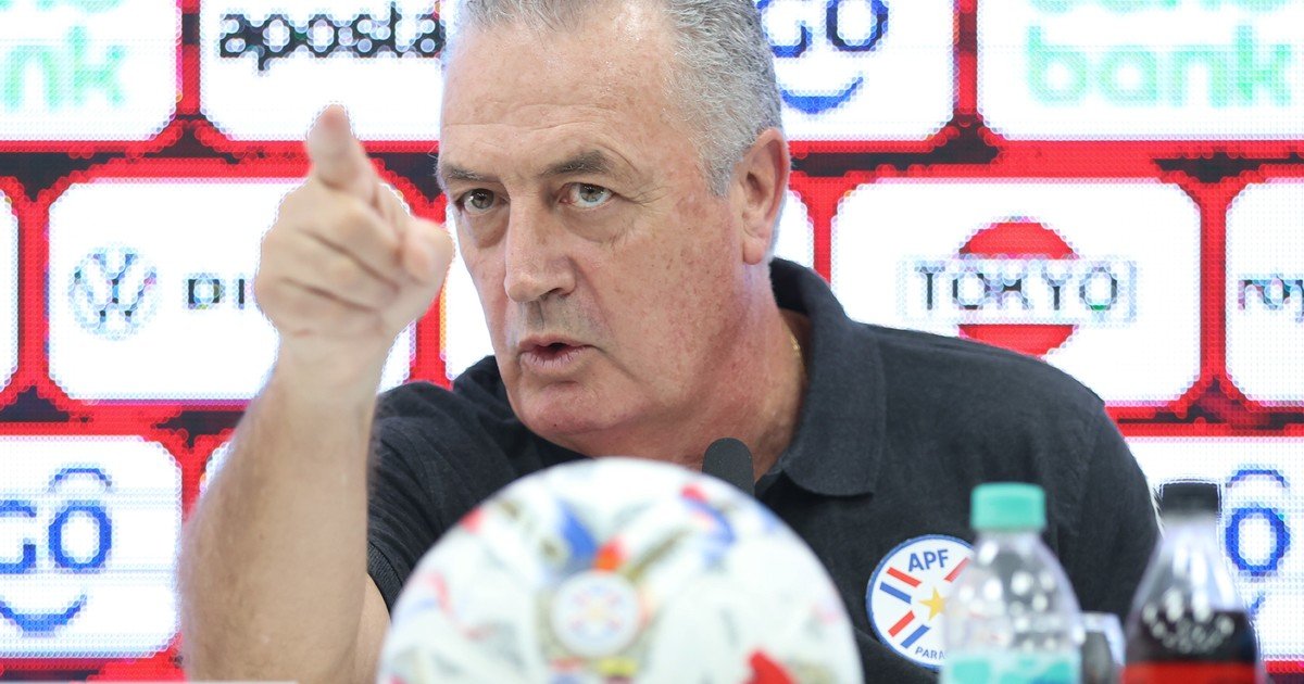 Gustavo Alfaro y un tiro por elevación a Marcelo Gallardo por el nivel de Galarza: "Con dos o tres días en River, salió y lo tiraron a la cancha"