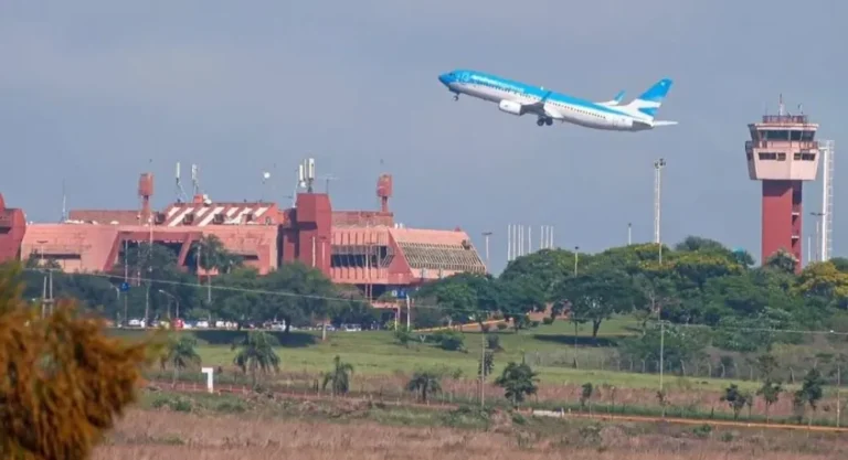 Aerolíneas Argentinas cancela la ruta Posadas–Córdoba