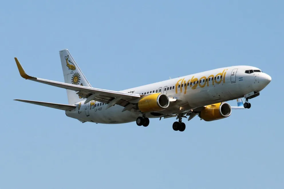 Flybondi potencia Bariloche: vuelos aumentan hasta un 130% este verano 2025