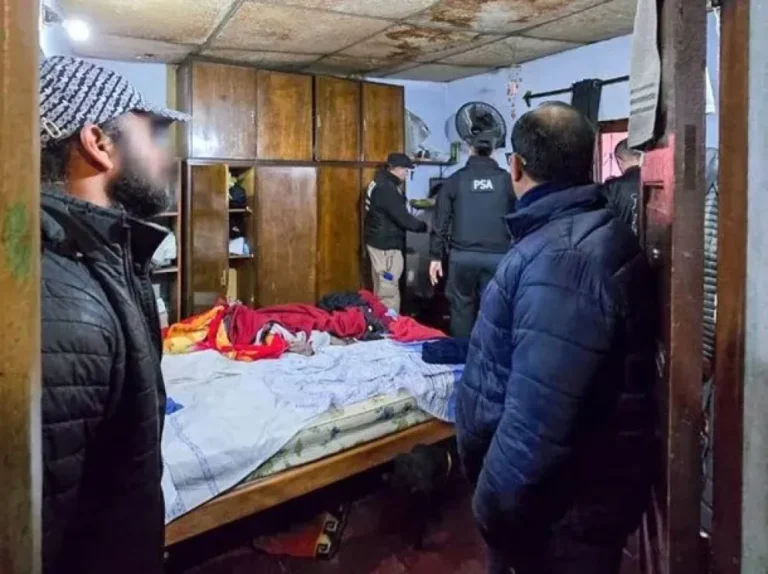 Descubrieron una red que captaba a colegialas en Salta: "Pagaban 200 mil pesos por chicas vírgenes"