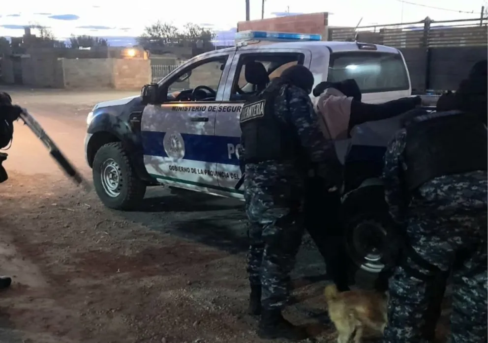 Cayó un joven con pedido de captura en Trelew durante un patrullaje de Infantería