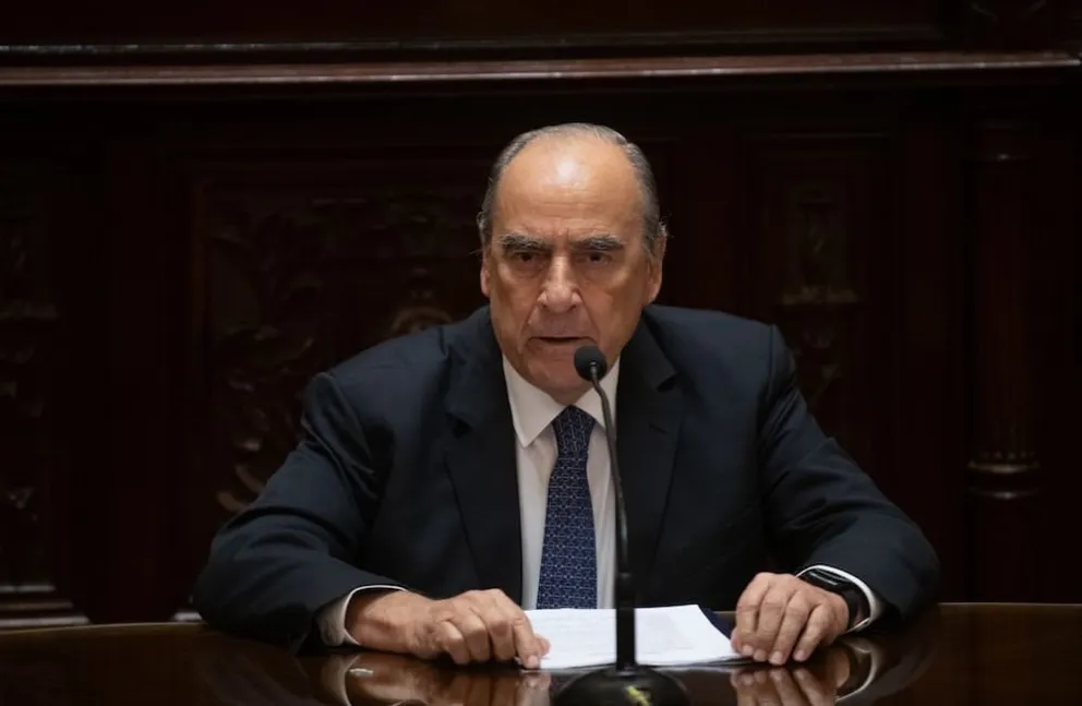 El Gobierno enfría la espera por el auxilio de Estados Unidos