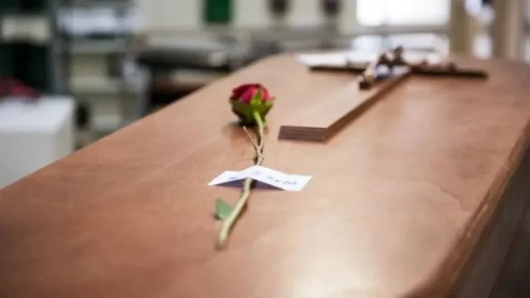 La increíble aparición de un joven en su propio velorio en Tucumán