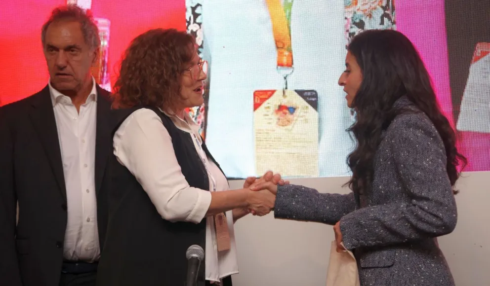 Gaiman participó en la Feria Internacional de Turismo, destacando su rol en el programa Best Tourism Villages