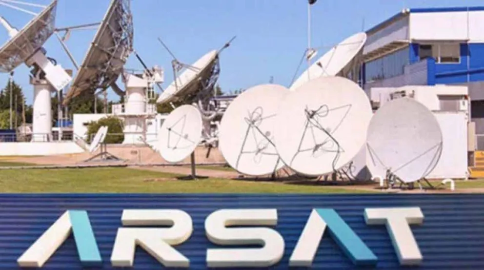 En medio del conflicto salarial en ARSAT el Gobierno aprobó el presupuesto 2025 previendo superávit millonario