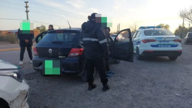 Secuestran un auto y detienen a un joven con arresto domiciliario
