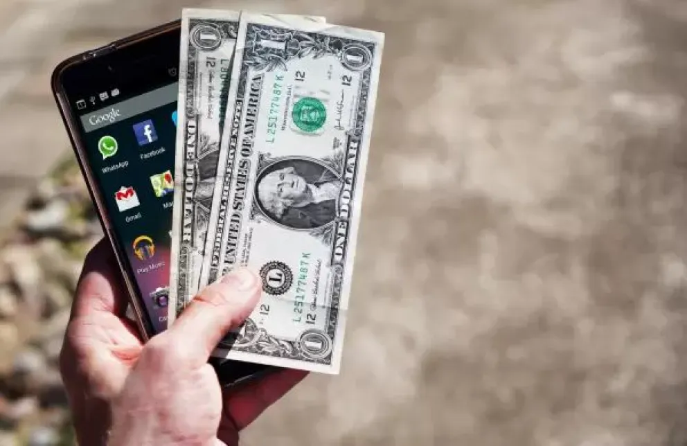 Billeteras virtuales interrumpen venta de dólar oficial: El BCRA aclara las restricciones