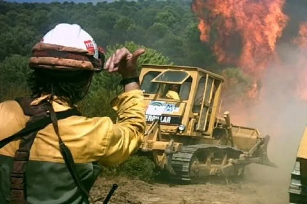 Vialidad provincial capacita a su personal en el manejo de incendios