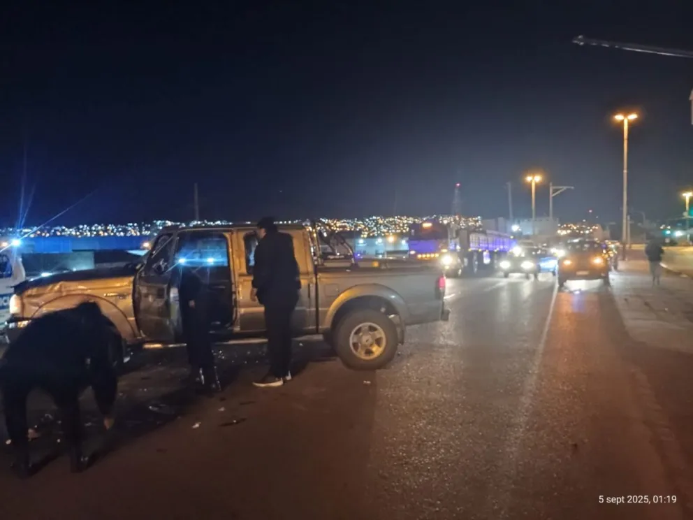 Volcó una camioneta durante la madrugada