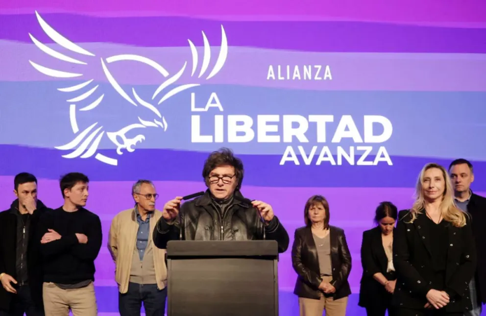 Tras la derrota en Buenos Aires, Milei impulsa una mesa política y diálogo con provincias