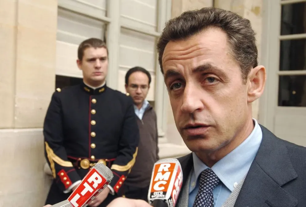 Sarkozy fue condenado a cinco años de prisión por conspiración en financiación libia de su campaña