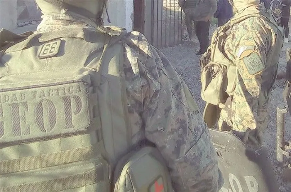 Reemplazaron al jefe del GEOP de Comodoro que está imputado de haber violado a una mujer policía 