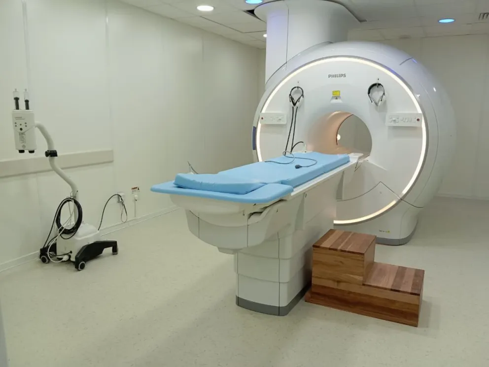 Hospital Regional inauguró el primer resonador magnético público de la Patagonia