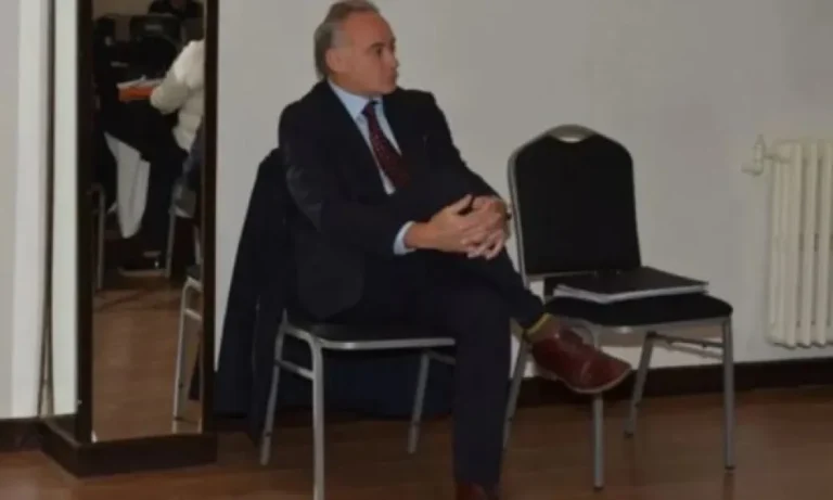 Defensor chocó alcoholizado, insultó a policías y enfrentará un jury de enjuiciamiento