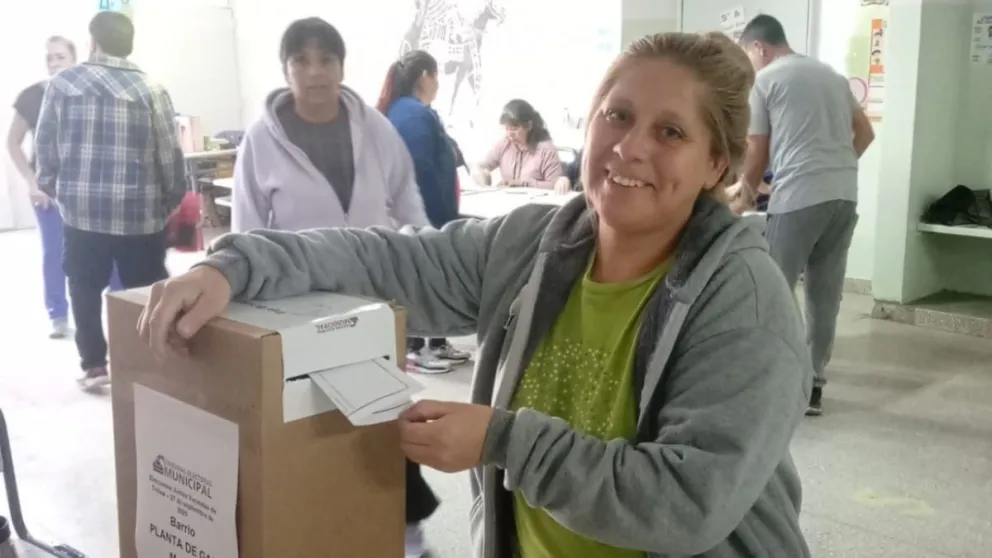 Vecinalista promete hacer obras con la gente del barrio sin ayuda del estado