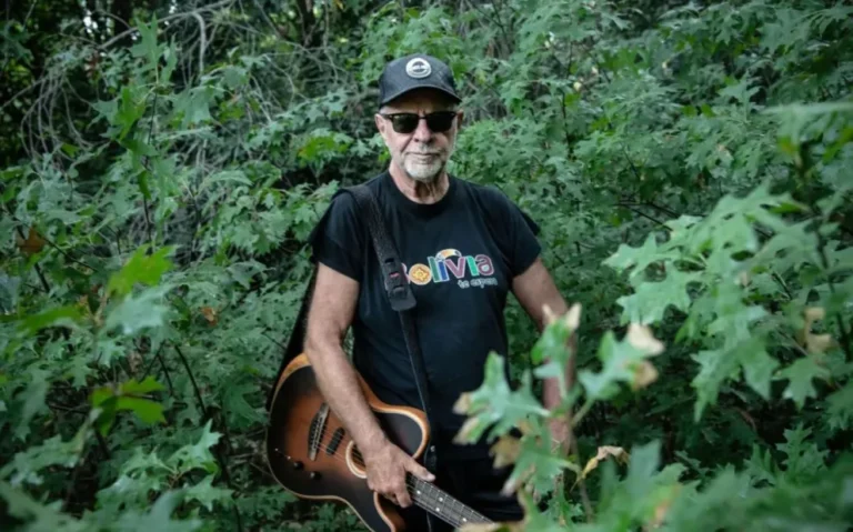 La UNC distinguirá a León Gieco con el Doctor Honoris Causa