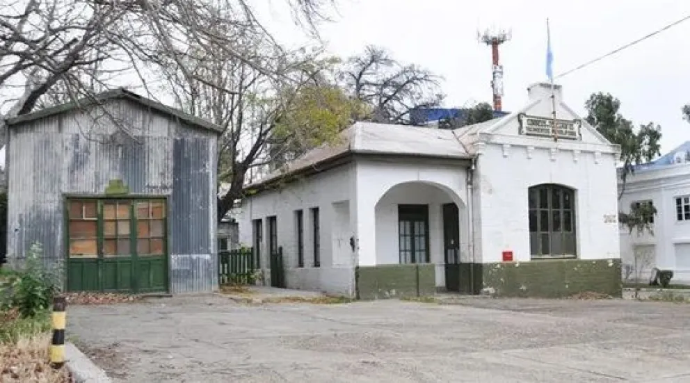 Buscan recuperar el viejo edificio del Correo de YPF para transformarlo en Museo