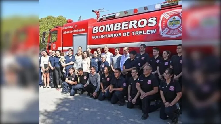 El gobernador interviene para evitar el desfinanciamiento de los bomberos voluntarios en Trelew