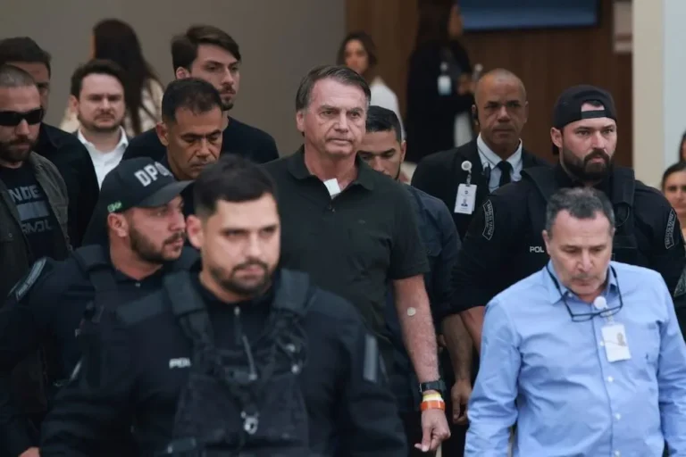 Jair Bolsonaro fue diagnosticado con cáncer de piel mientras cumple arresto domiciliario