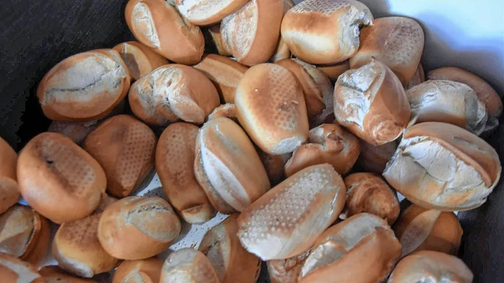 Clausuraron una panadería de barrio Pueyrredón por presencia de excremento de roedores