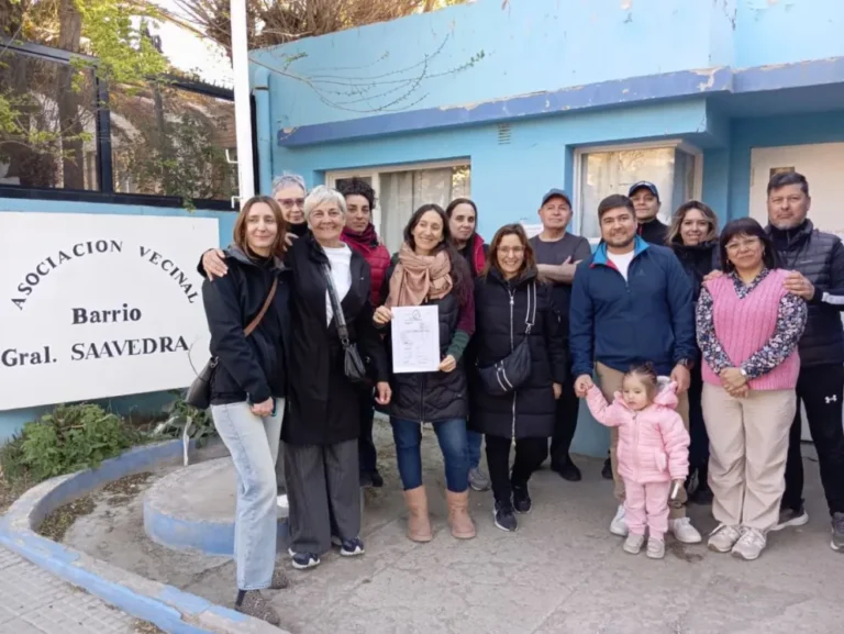 La vecinal de Saavedra renovó autoridades y reabrió su sede tras tres años