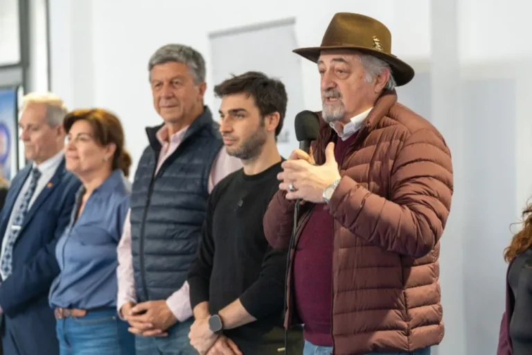 Macharashvili destacó la concreción de la obra del colegio Biología Marina: "es un día especial"