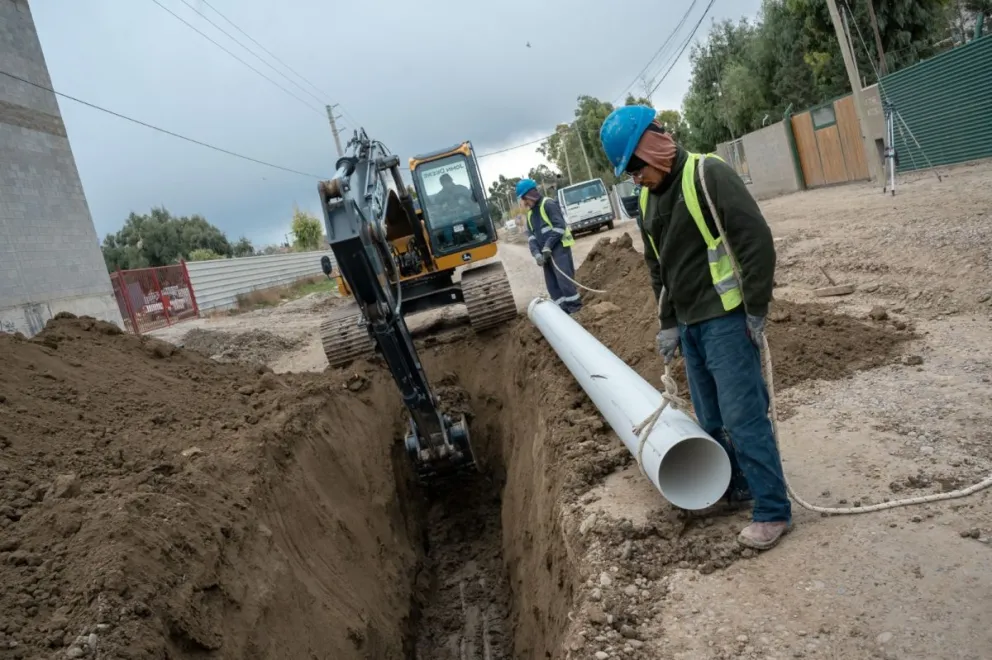 Más de 2.000 familias beneficiadas por el nuevo colector cloacal de la SCPL