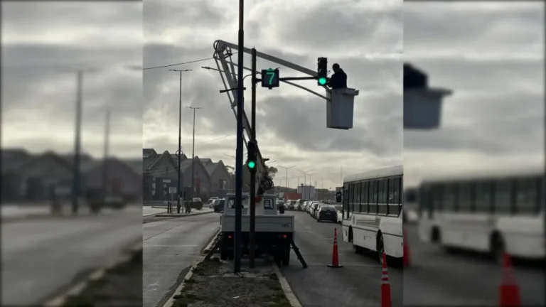 Colocan decrementadores en semáforos para agilizar la circulación en Comodoro