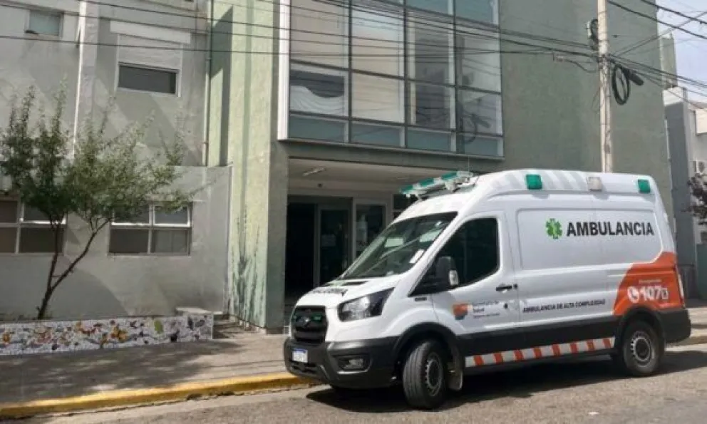 En Trelew, desvalijaron una ambulancia mientras se encontraba estacionada afuera del hospital
