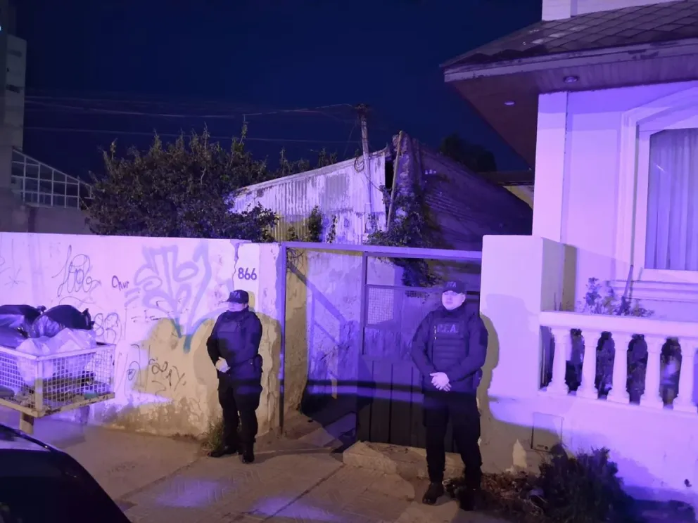 Uno de los allanamientos por trata de personas fue en pleno Centro de Comodoro