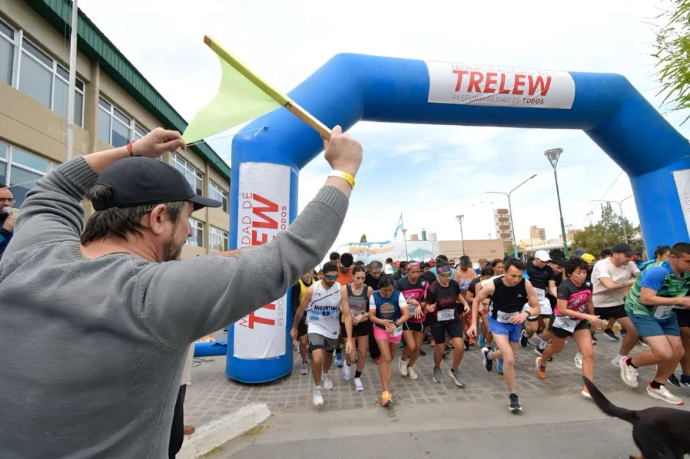 “Trelew conecta con el deporte y la comunidad”, destacó Merino en la 8ª Corrida Universitaria