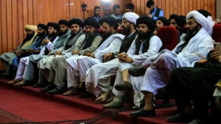 China llama a la comunidad internacional a continuar su compromiso con Afganistán