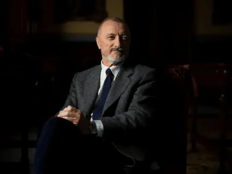 El escritor español Arturo Pérez Reverte estuvo en Buenos Aires para presentar su nueva novela. 