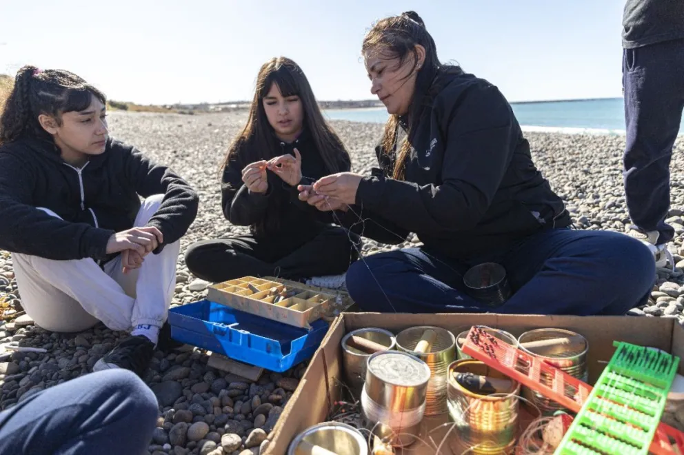 Adolescentes de La Esquina participaron en un proyecto de inclusión y pesca